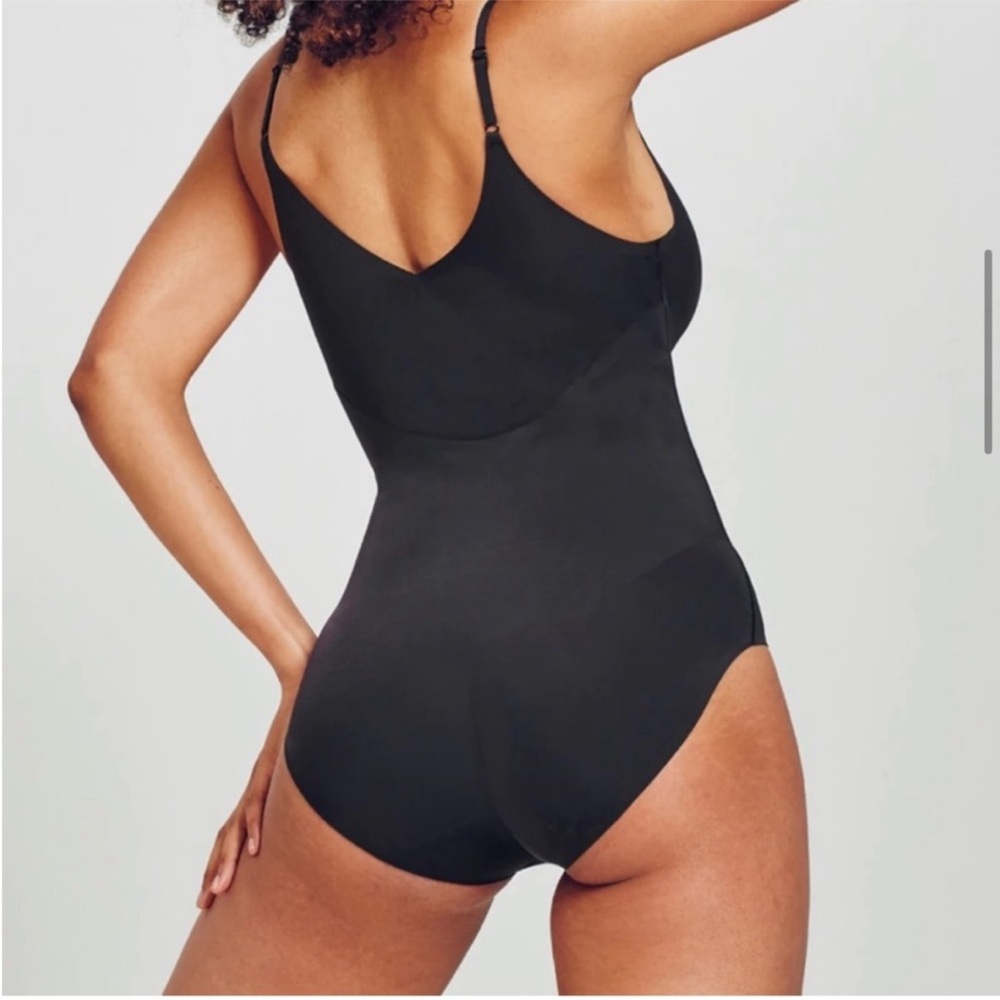HEIST STUDIOS The Outer Body Bodysuit In Black